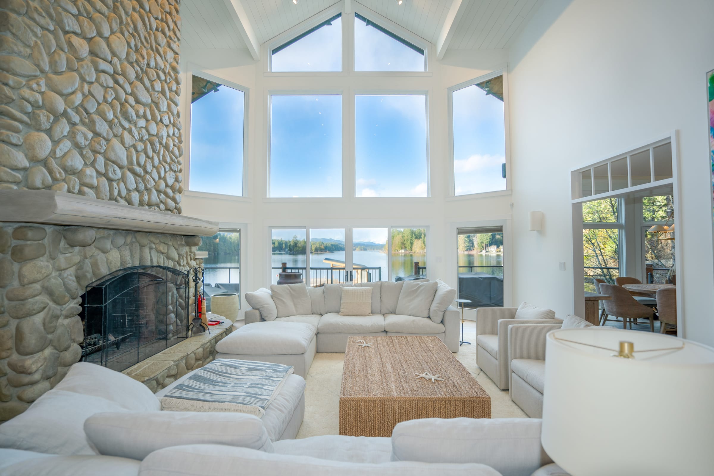 Luxurious living room with lake views